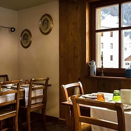 Lyshaus 4*