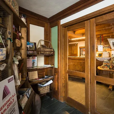 Ξενοδοχείο Lyshaus 4*