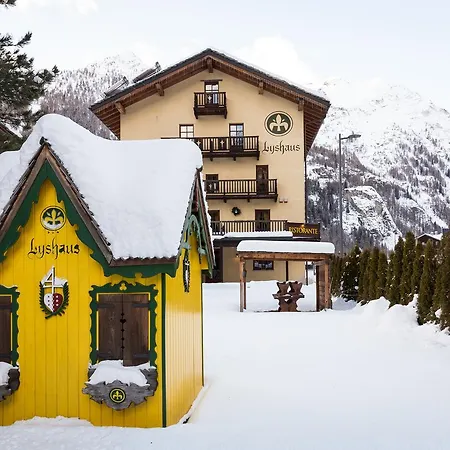 Lyshaus Hotel 4*